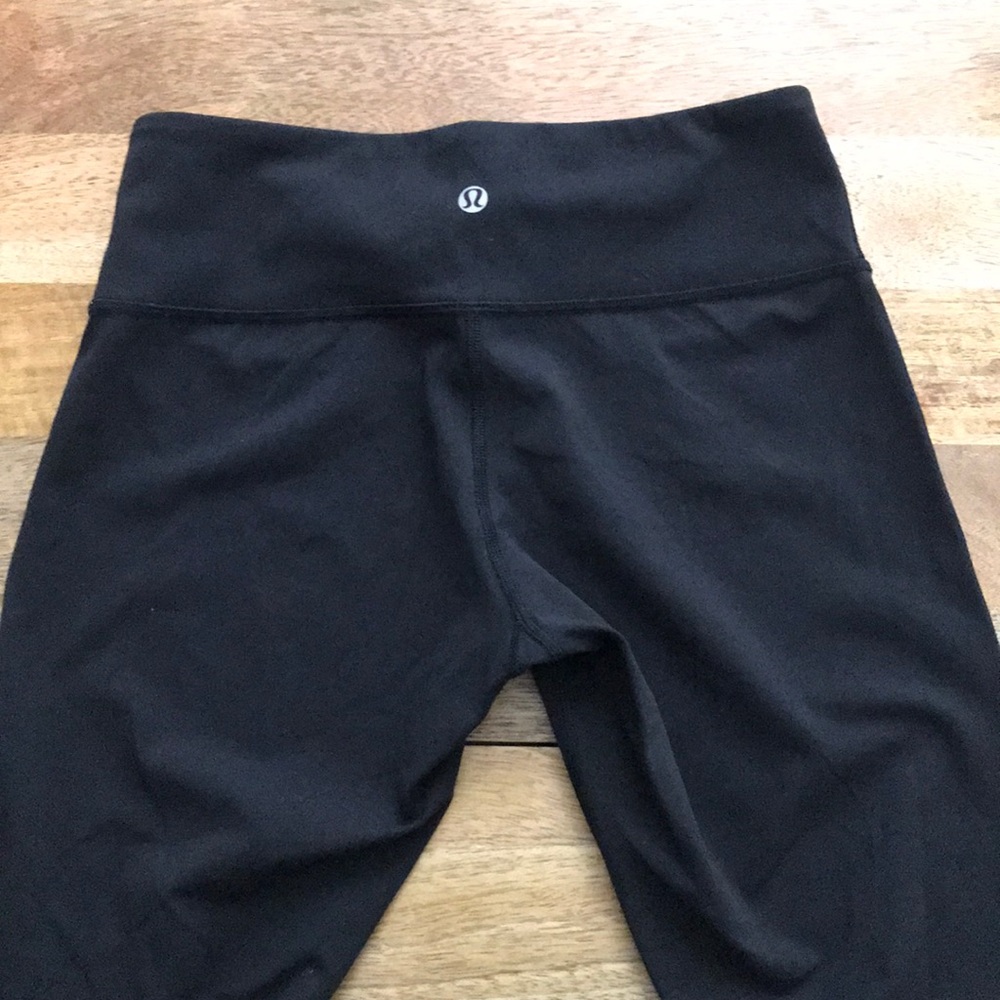 Lu Lu Lemon all black yoga pants
